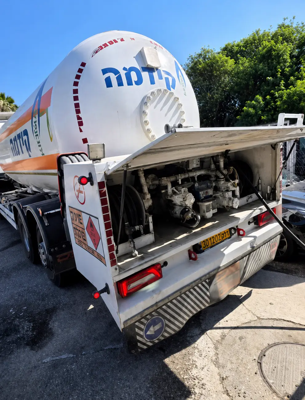 מיכלית גפ״מ של קידמה בפעילות שטח